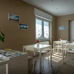 La Rosa Tra I Laghi Couette-café