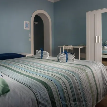 Oda ve Kahvaltı La Rosa Tra I Laghi Meina