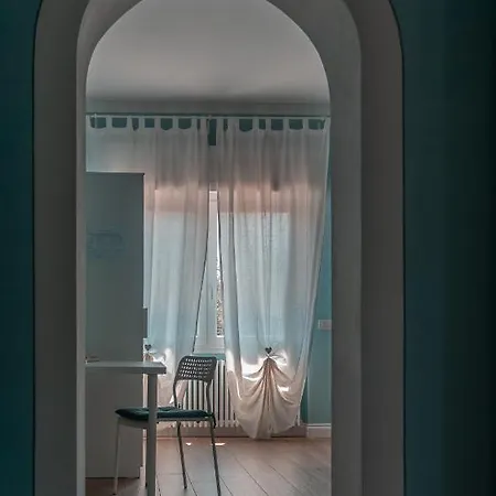 Oda ve Kahvaltı La Rosa Tra I Laghi Meina