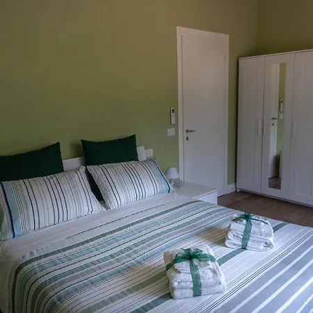 Oda ve Kahvaltı La Rosa Tra I Laghi