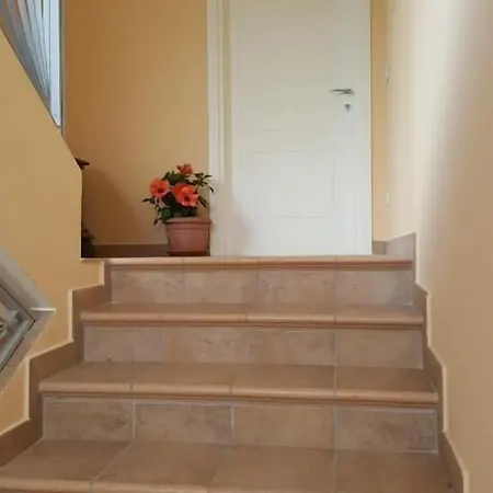 Oda ve Kahvaltı La Rosa Tra I Laghi Meina