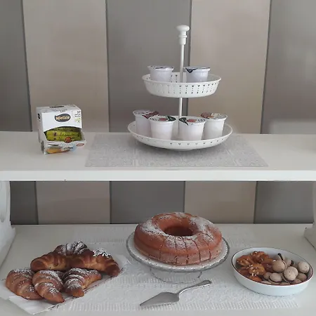 La Rosa Tra I Laghi Oda ve Kahvaltı