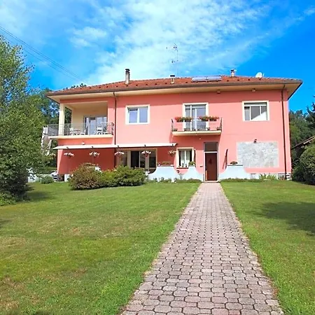 La Rosa Tra I Laghi 3* 梅纳